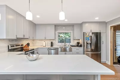 19 Groveland Avenue, East Quogue, NY 11942 - Photo 19