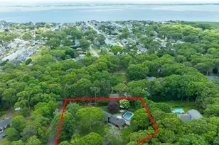 19 Groveland Ave, East Quogue, NY 11942 - Photo 37