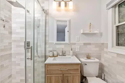 19 Groveland Avenue, East Quogue, NY 11942 - Photo 25