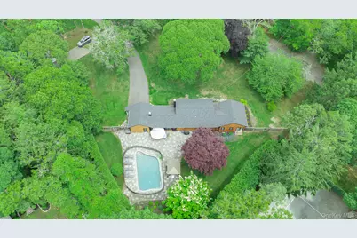 19 Groveland Avenue, East Quogue, NY 11942 - Photo 47