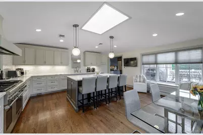 47 Whistler Road, Manhasset, NY 11030 - Photo 9