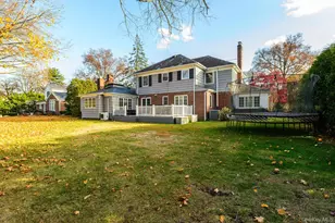 47 Whistler Rd, Manhasset, NY 11030 - Photo 23