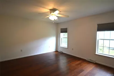 1661 Old Country Road #516, Riverhead, NY 11901 - Photo 15