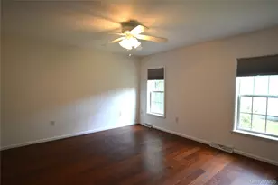 1661 Old Country Rd, Riverhead, NY 11901 - Photo 15