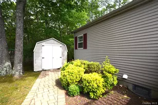 1661 Old Country Rd, Riverhead, NY 11901 - Photo 21