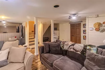 6702 Chelsea Cove N, Hopewell Junction, NY 12533 - Photo 17