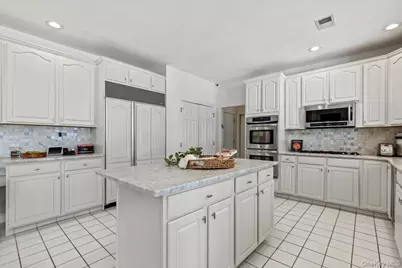 32 Rolling Ridge Road, White Plains, NY 10605 - Photo 11
