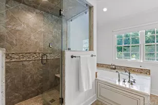 32 Rolling Ridge Rd, White Plains, NY 10605 - Photo 17