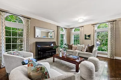 32 Rolling Ridge Road, White Plains, NY 10605 - Photo 5