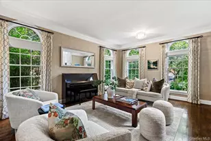 32 Rolling Ridge Rd, White Plains, NY 10605 - Photo 5