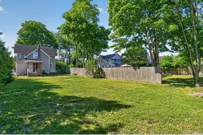 49 Cedar Street, Babylon, NY 11702 - Photo 17