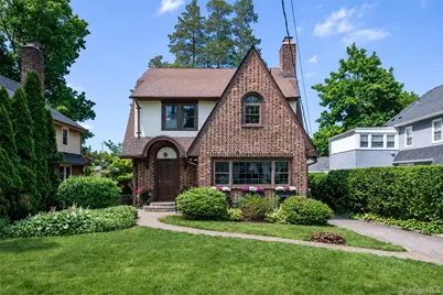 17 Bonnett Avenue, Larchmont, NY 10538 - Photo 1