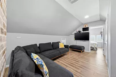 1284 Langdon Boulevard, Rockville Centre, NY 11570 - Photo 23