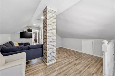 1284 Langdon Boulevard, Rockville Centre, NY 11570 - Photo 25