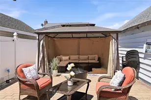 1284 Langdon Blvd, Rockville Centre, NY 11570 - Photo 31
