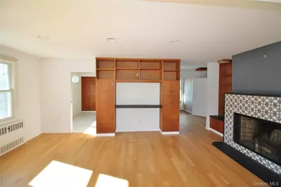 248 W Lake Boulevard, Mahopac, NY 10541 - Photo 9
