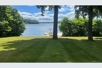 248 W Lake Boulevard, Mahopac, NY 10541 - Photo 3