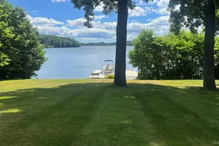248 W Lake Blvd, Mahopac, NY 10541 - Photo 3