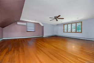 42 Buchanan Ave, Amityville, NY 11701 - Photo 5