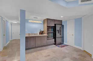 33 Country Village Ln, Manhasset Hills, NY 11040 - Photo 23