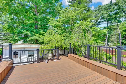 33 Country Village Lane, Manhasset Hills, NY 11040 - Photo 29