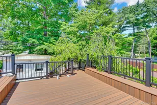 33 Country Village Ln, Manhasset Hills, NY 11040 - Photo 29