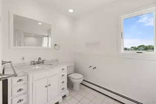 154 Sunset Dr, Sayville, NY 11782 - Photo 19