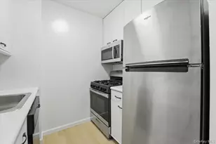 350 W 50th St, New York (Manhattan), NY 10019 - Photo 23