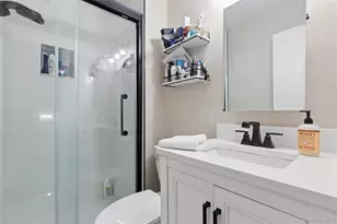 1004 Skyline Dr, Coram, NY 11727 - Photo 13