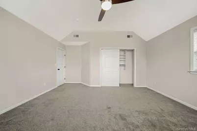 21 Vantage Court, Port Jefferson, NY 11777 - Photo 19