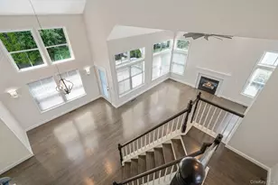 21 Vantage Ct, Port Jefferson, NY 11777 - Photo 15