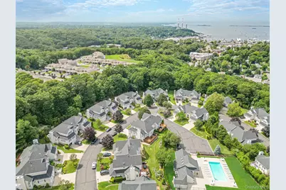 21 Vantage Court, Port Jefferson, NY 11777 - Photo 49
