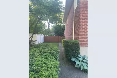 25 Reed Lane, Westbury, NY 11590 - Photo 17