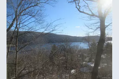 70 Deer Trail N, Greenwood Lake, NY 10925 - Photo 9