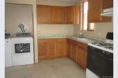 70 Deer Trail N, Greenwood Lake, NY 10925 - Photo 17