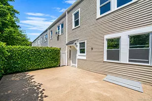 122-12 Montauk St, Springfield Gardens, NY 11413 - Photo 5