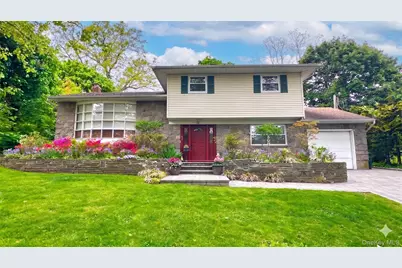 5 Highpoint Drive, Huntington, NY 11743 - Photo 1