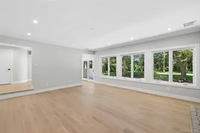 6 Washington Avenue, Dix Hills, NY 11746 - Photo 15