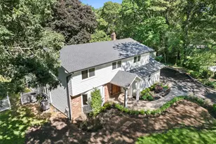 6 Washington Ave, Dix Hills, NY 11746 - Photo 3