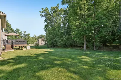 110 Winding Brook Court, New Windsor, NY 12553 - Photo 47