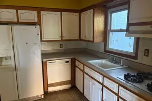 157 Hendrickson Ave, Elmont, NY 11003 - Photo 3
