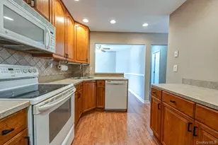 25 W Shore Dr, Patchogue, NY 11772 - Photo 13
