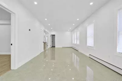 85-43 150th Street, Briarwood, NY 11435 - Photo 3