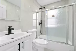 85-43 150th St, Briarwood, NY 11435 - Photo 11