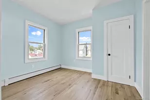 85-43 150th St, Briarwood, NY 11435 - Photo 9