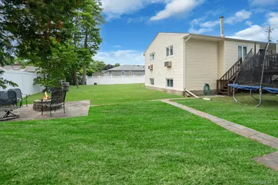 96 Huron Drive, Bay Shore, NY 11706 - Photo 29