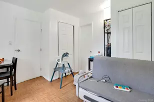 96 Huron Dr, Bay Shore, NY 11706 - Photo 19