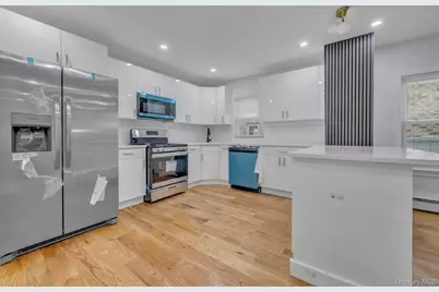 1014 Quincy Avenue, Bronx, NY 10465 - Photo 7