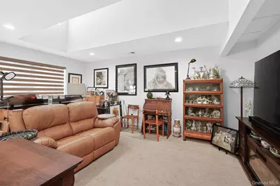 129 Halley Drive, Center Moriches, NY 11934 - Photo 35