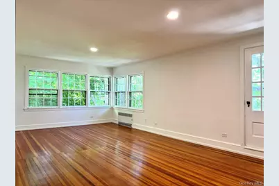 560 Taxter Road, Elmsford, NY 10523 - Photo 21